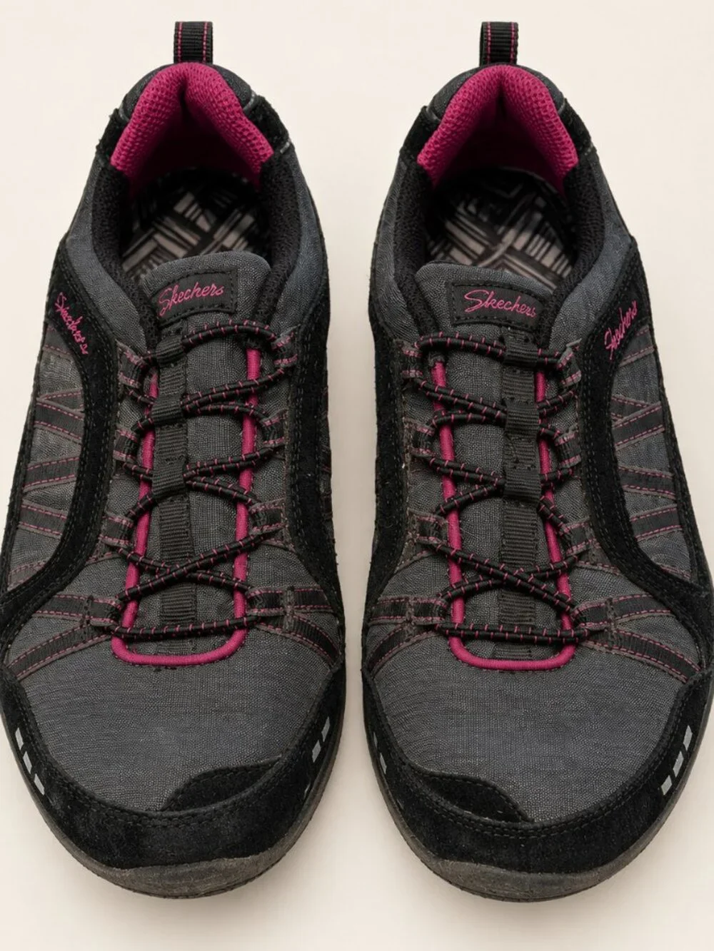 Skechers Black Magenta Bungee Walking Shoes Women's 7